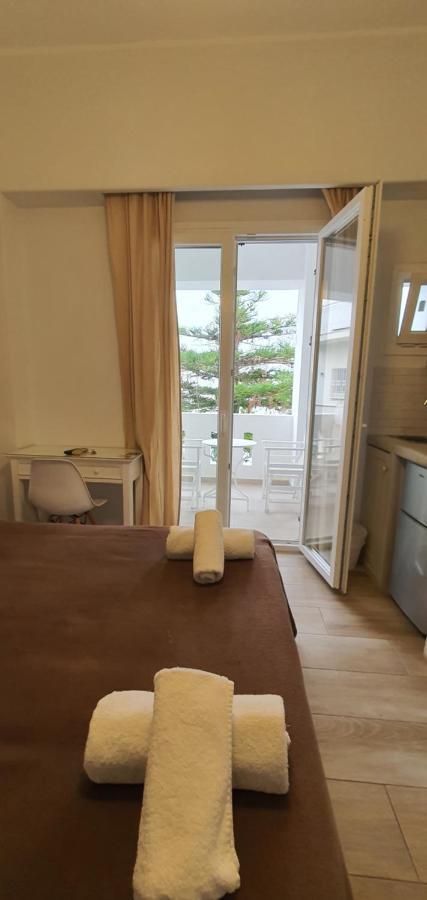 Naxos Lane Center *